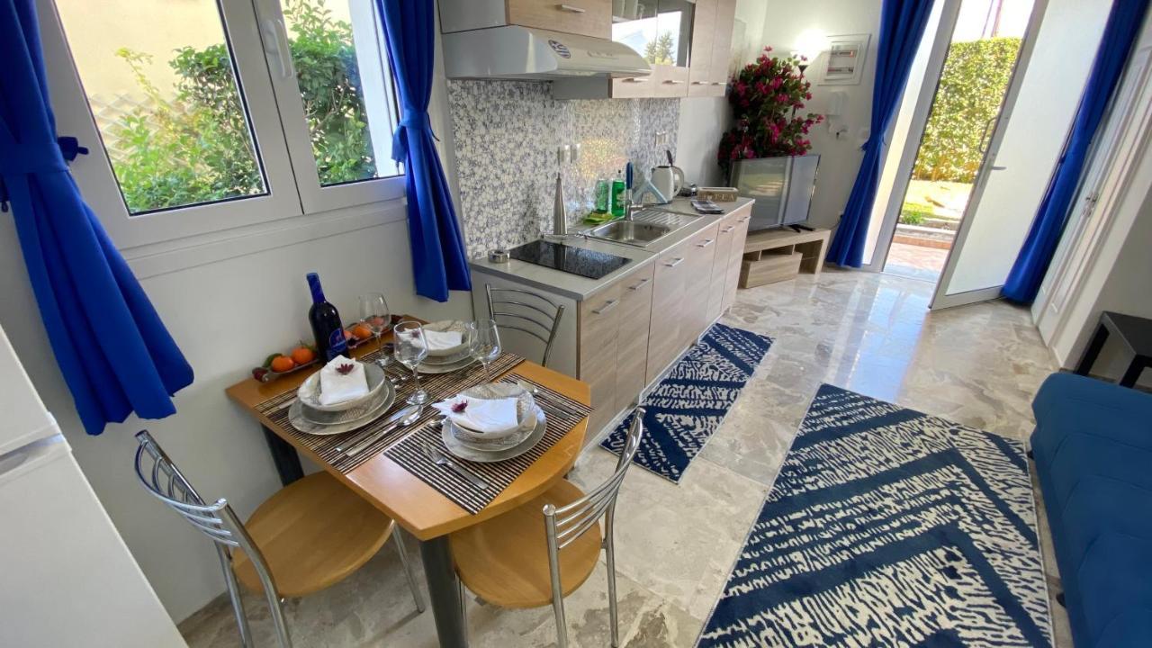 Patras Blue Suite Exterior foto